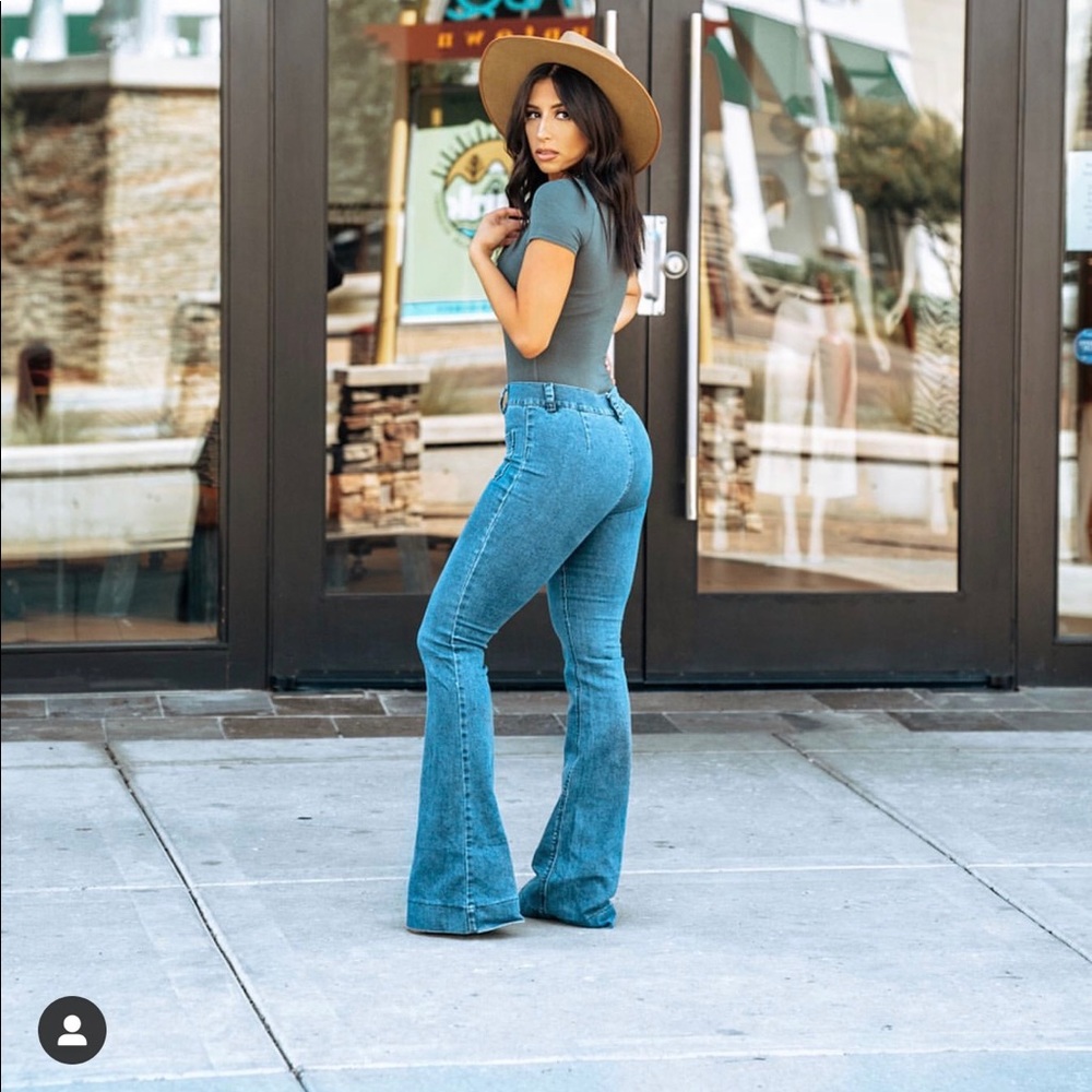 Jeans size Medium (brand new)